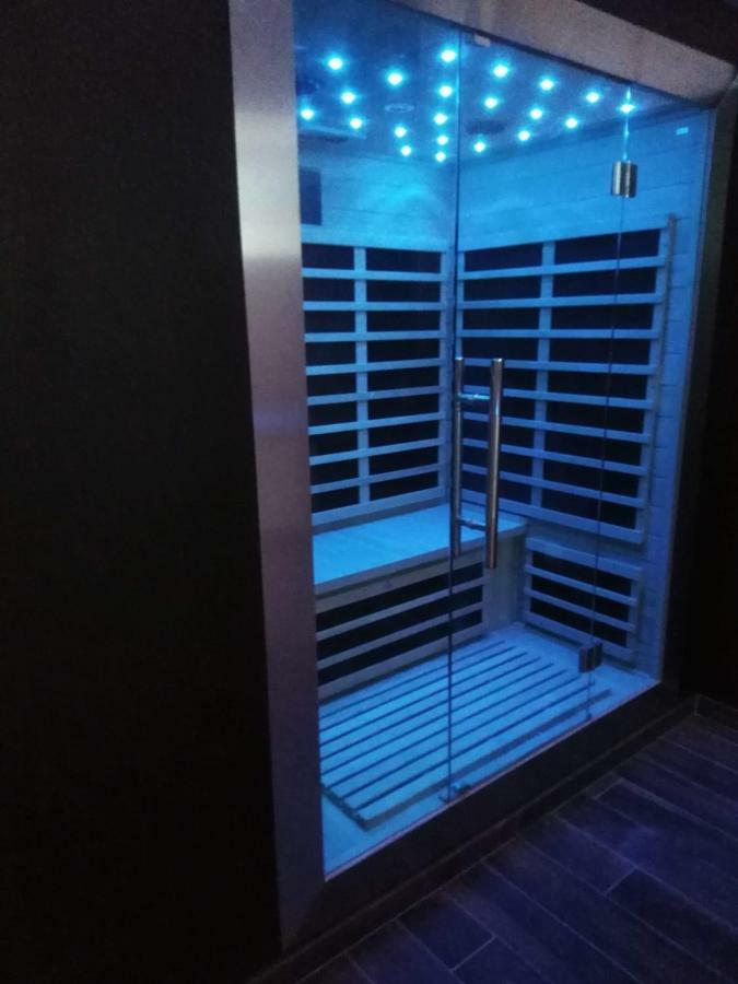 Magnifique Loft Avec Jacuzzi Et Sauna Privatif Ferriere-la-Grande Екстериор снимка