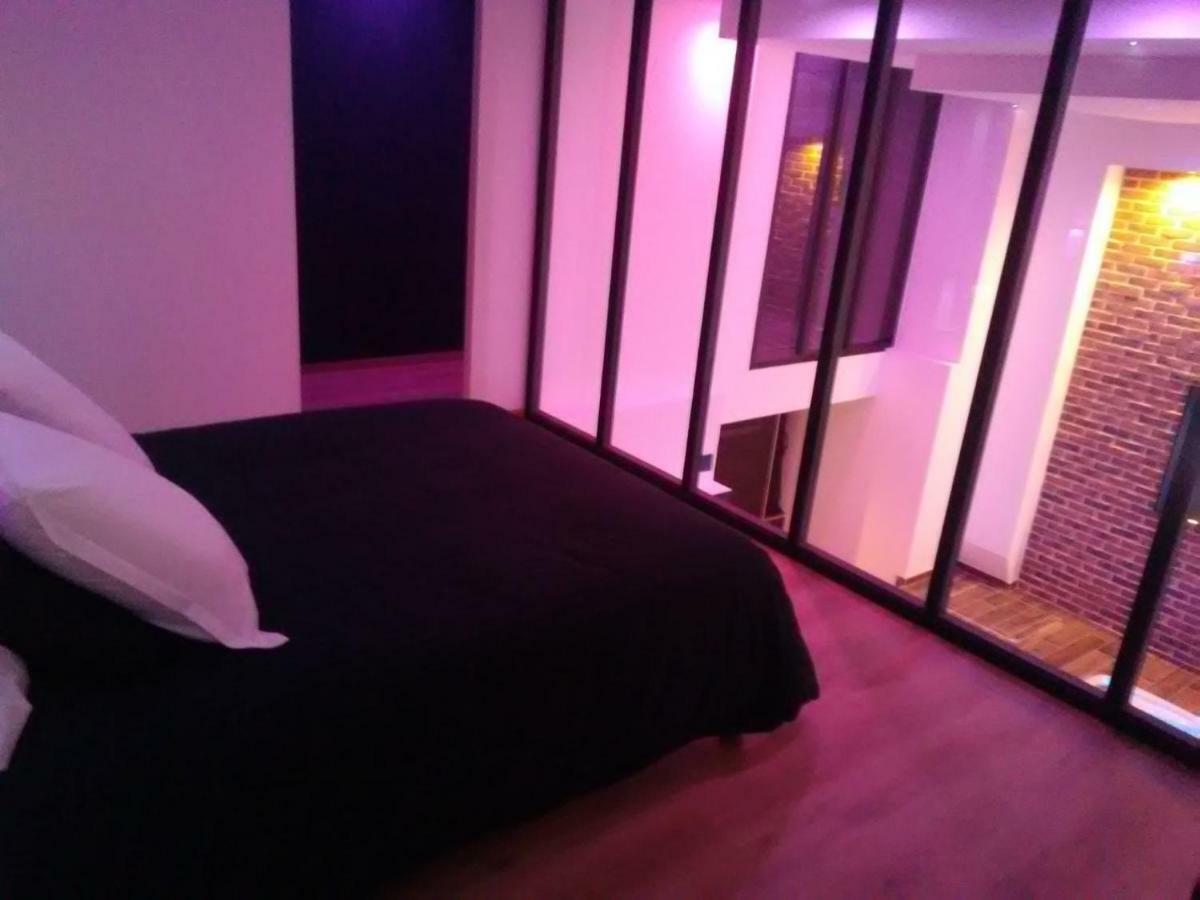 Magnifique Loft Avec Jacuzzi Et Sauna Privatif Ferriere-la-Grande Екстериор снимка